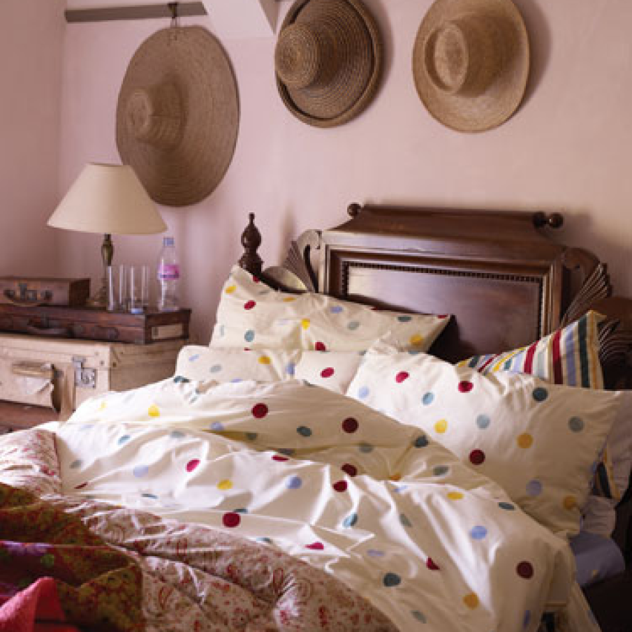 Lenjerie de pat cu buline