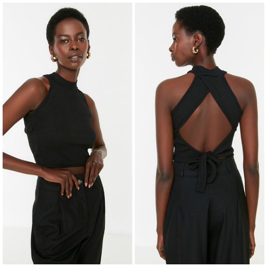 Top negru Trendyol tip crop cu decupaj pe spatele, dezgolind spatele și pielea într-un mod sexy și feminin