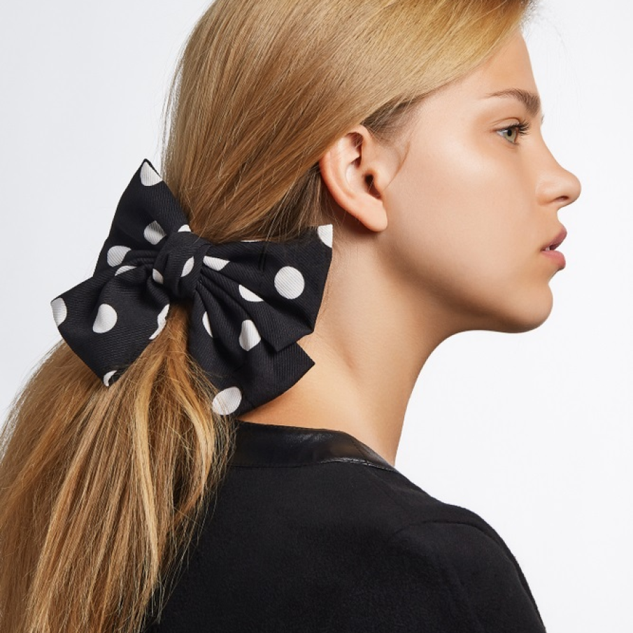 1. FUNDELE ELEGANTE ÎN PĂR 