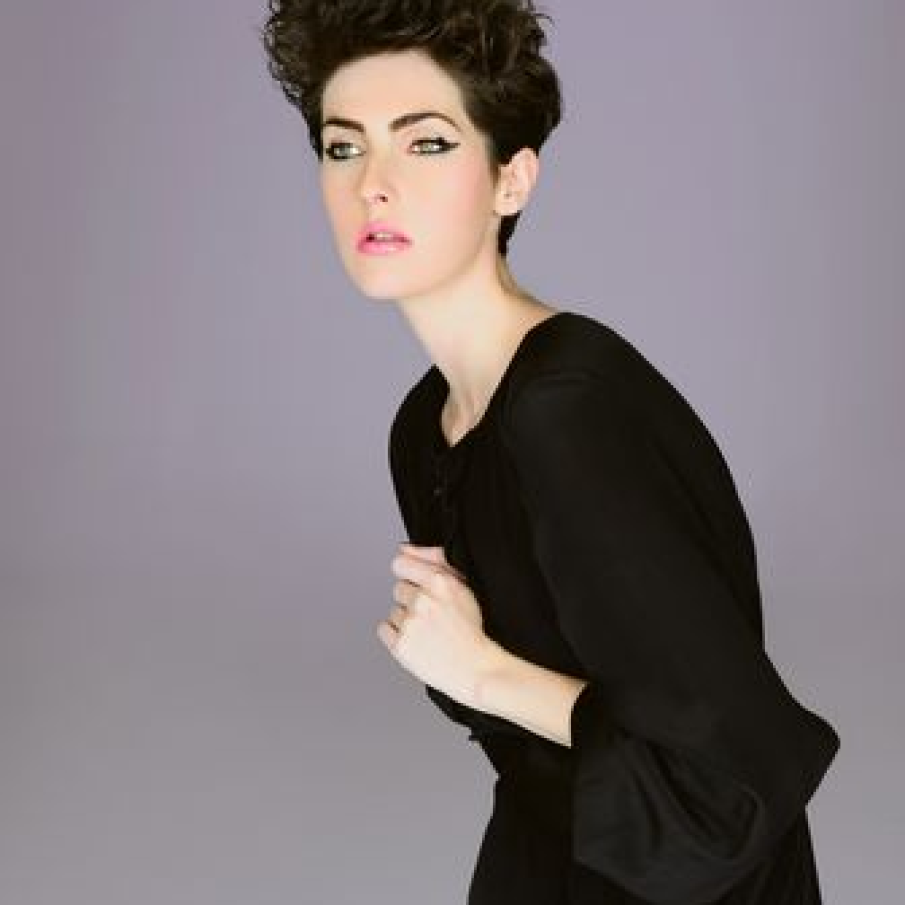 Rasfat de volum pentru parul scurt 