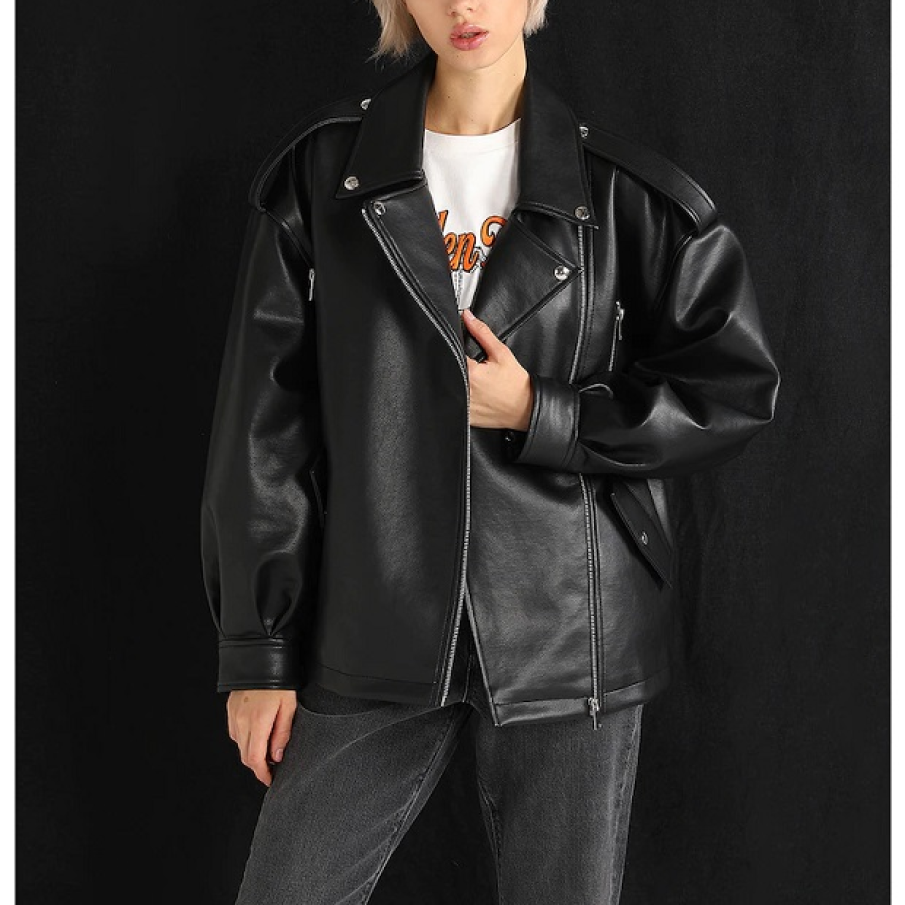 Jachetă biker de piele ecologică de la Colin's cu un efect ușor supradimensionat