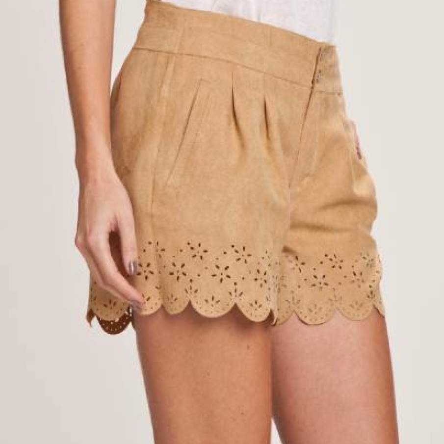 Pantaloni scurti efect suedine