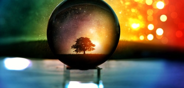 Despre ce ai vrea sa ti se citeasca in globul de cristal?