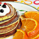 De incercat la micul dejun: Pancakes cu suc de portocale 