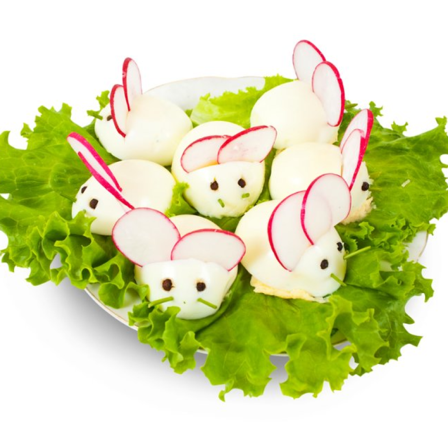 Oua umplute in forma de soricei 