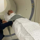 Cu ajutorul vostru, Andreea Bogdan poate fi salvată de tumora osoasă care o macină fără milă