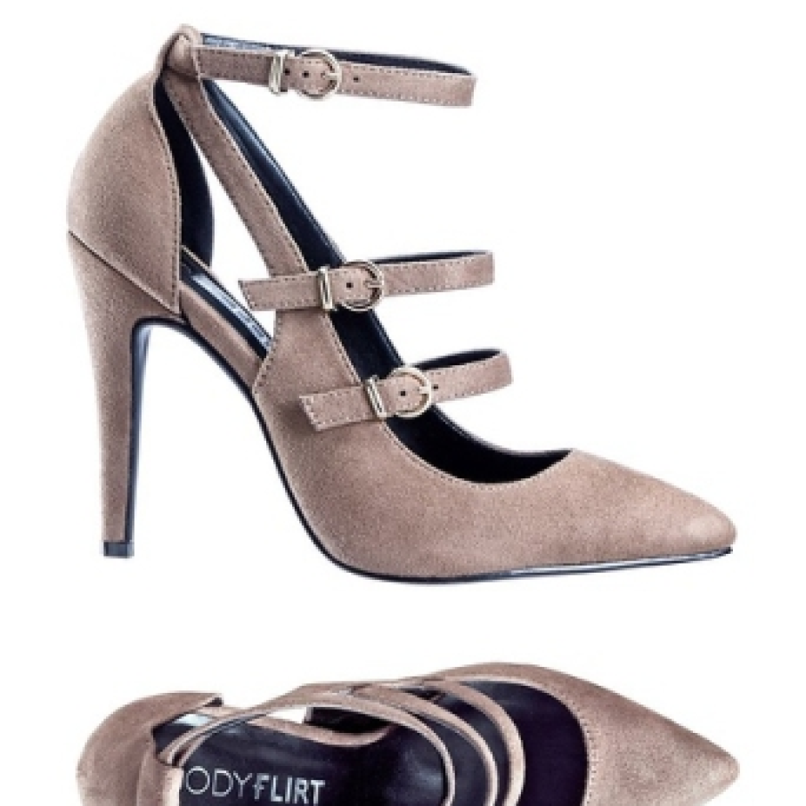 Pantofi pumps
