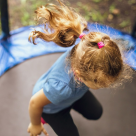 Cum amenajezi un loc de joacă în curte