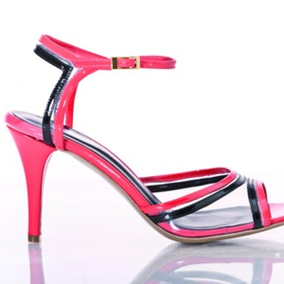 Sandale cu roz si negru