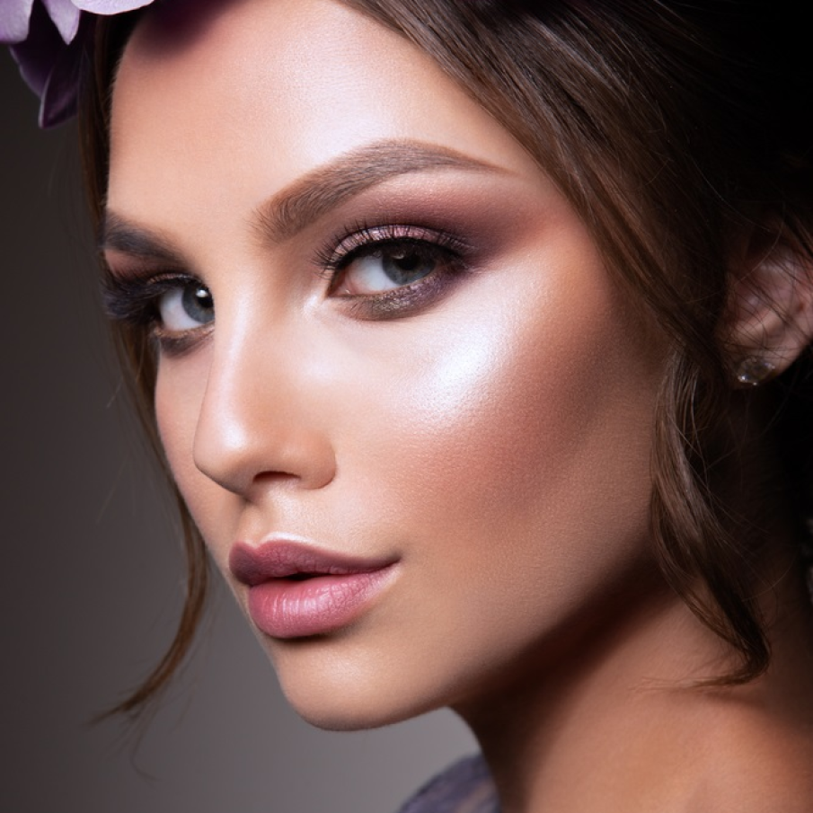 Machiaj lila natural pentru ochii albaștri 