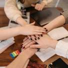 Cum poți crește coeziunea și retenția angajaților în 2025: 4 direcții esențiale