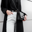 Blugii albi - piesa de rezistență a sezonului de primăvară-vară 2022! 10 modele șic, la modă, de blugi albi