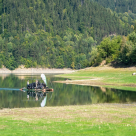 Peste 1000 de saci de deșeuri colectați de pe malurile Lacului Bicaz de Persil și Let’s Do It Romania