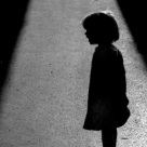 Amuzant: bebei si copii speriati de umbra lor!