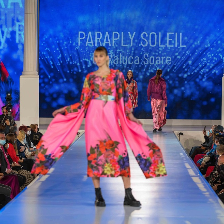 Colecția ”Smokes & Velvet. Get your Punk mood on!” 