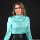 Investiții majore pentru confortul turiștilor: Hello Holidays ridică standardele cu autocare de ultimă generație și un sediu nou