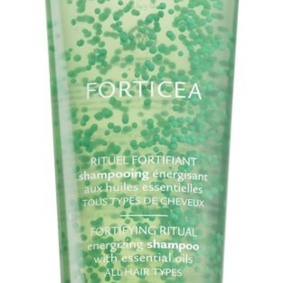 Șamponul René Furterer Forticea este un șampon energizant care curătă scalpul și previne căderea părului. Are o formulă bogată în guarana, ulei esențial de rozmarin, care are rolul de a restaura sănătatea firului de par.