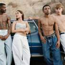 Petrece primăvara în #MyCalvins - look-uri iconice ideale pentru escapade urbane 