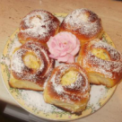 Trandafirasi cu branza