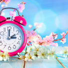 România trece la ora de vară 2023. Cum se schimbă ceasul și când trecem la ora de vară