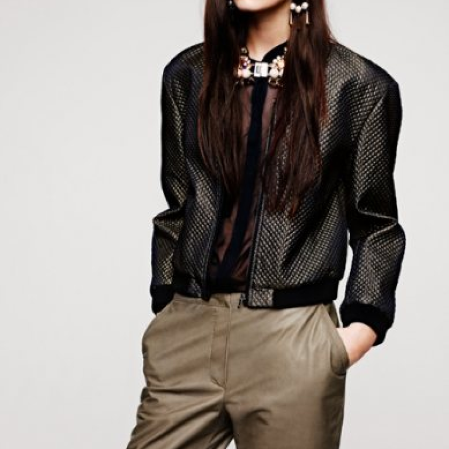 Culori primare: negru, gri, maro de toamna