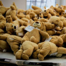 Mos Craciun a venit la copiii care isi petrec sarbatorile in spitale!