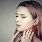 Roșu în gât: Ce afecțiuni poate indica?