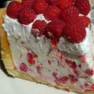 Tort cu zmeura si iaurt