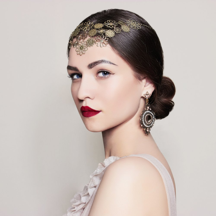 Accesorii pentru par: Colier pe cap 