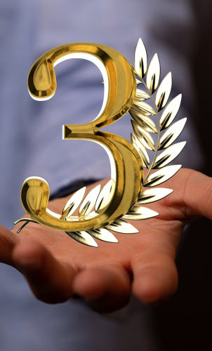 3 zodii cărora energia lunii noiembrie le priește tare: prosperă fantastic sub vibrația cifrei 3