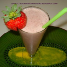 Milkshake cu capsuni si afine