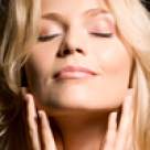 Masaj facial cu efect de intinerire