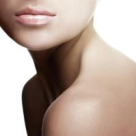 Fata care sparge tiparele de frumusete!