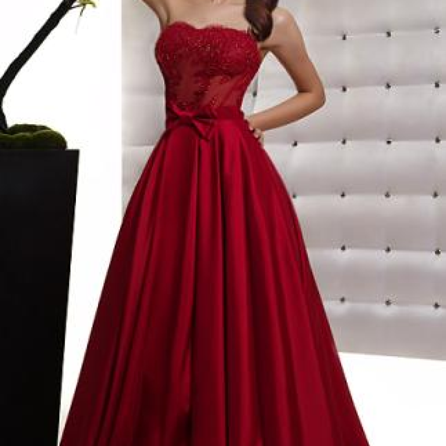 Rochie rosie superba, fara bretele