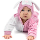 Un bebelus creeaza imagini din filme celebre