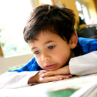 Legea autismului, sabotata de normele de aplicare