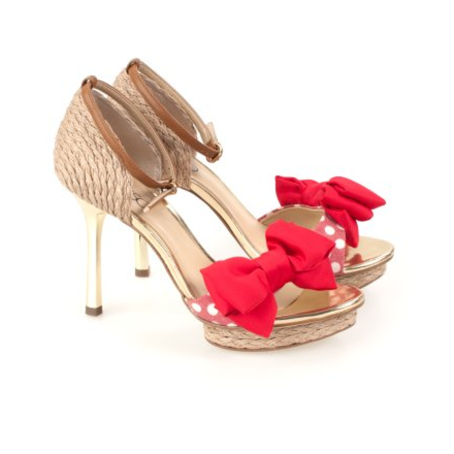 Sandale cu buline si fundite