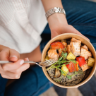 Alimentația, hidratarea, somnul, sportul și o minte echilibrată. 5 pași către un stil de viață sănătos