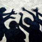 Copii, hai la teatru!