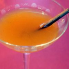 Cocktail din coniac si caise 