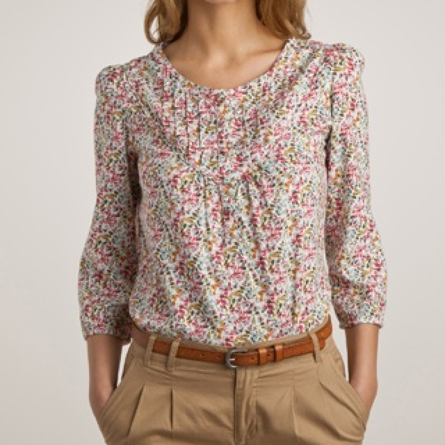 Bluza cu floricele marunte