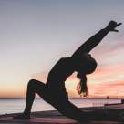 Performanță, Inovație și Tehnologie în Producția de Treninguri pentru Femei și Bărbați