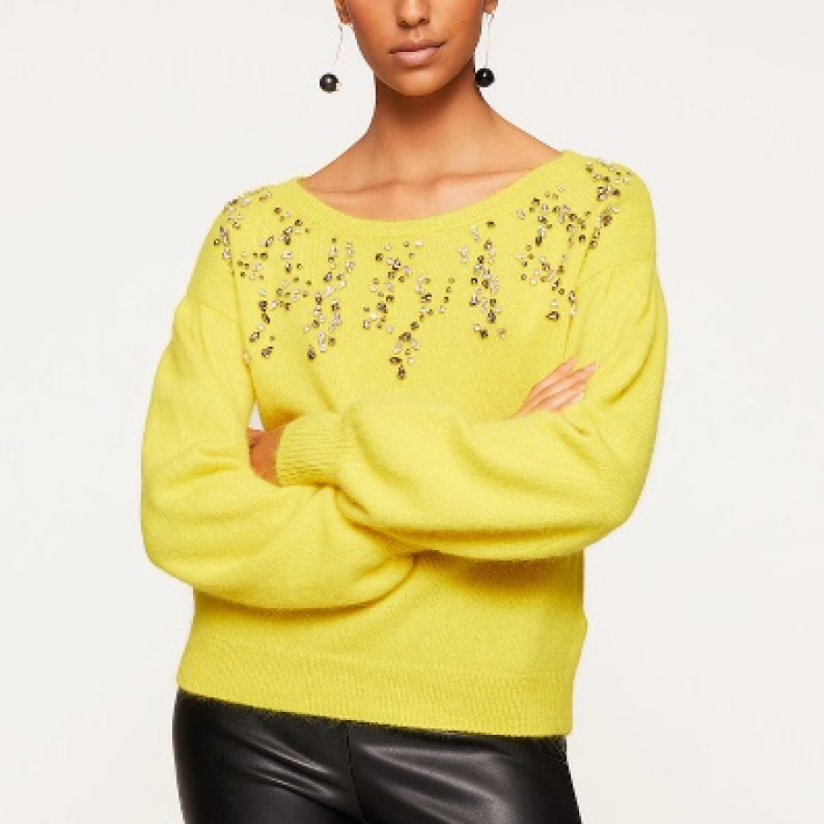 Pulover galben pai de la Motivi, din amestec de lână, cu aplicații curgătoare tip ștrasuri în partea superioară