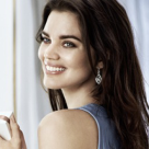 In noua colectie de Craciun de la Pandora designul modern se imbina cu motivele clasice