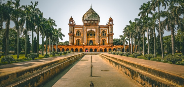 Care este pasarea nationala a Indiei?