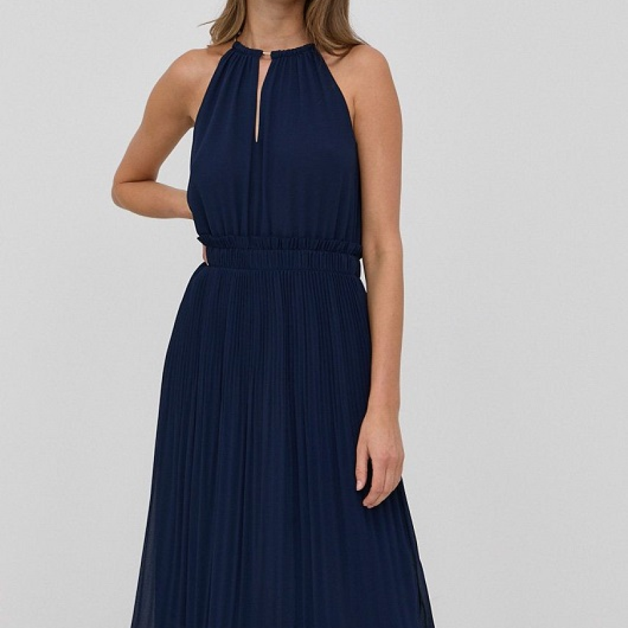 Rochie midi Michael Kors în nuanță de albastru marin și nobil. Este plisată și are o alură elegantă și distinsă. 