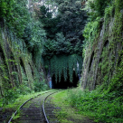 Carti fascinante de luat in bagaj la drum lung