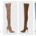 Cizmele peste genunchi - poate cel mai îndrăzneț și extravagant trend al toamnei! 10 modele de cizme peste genunchi