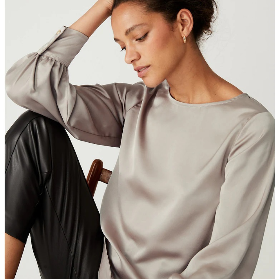 Bluză de satin elegantă, maro taupe, cu manșete, de la Marks & Spencer 