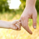 Parinti, bunici, prieteni si copii: despre autism